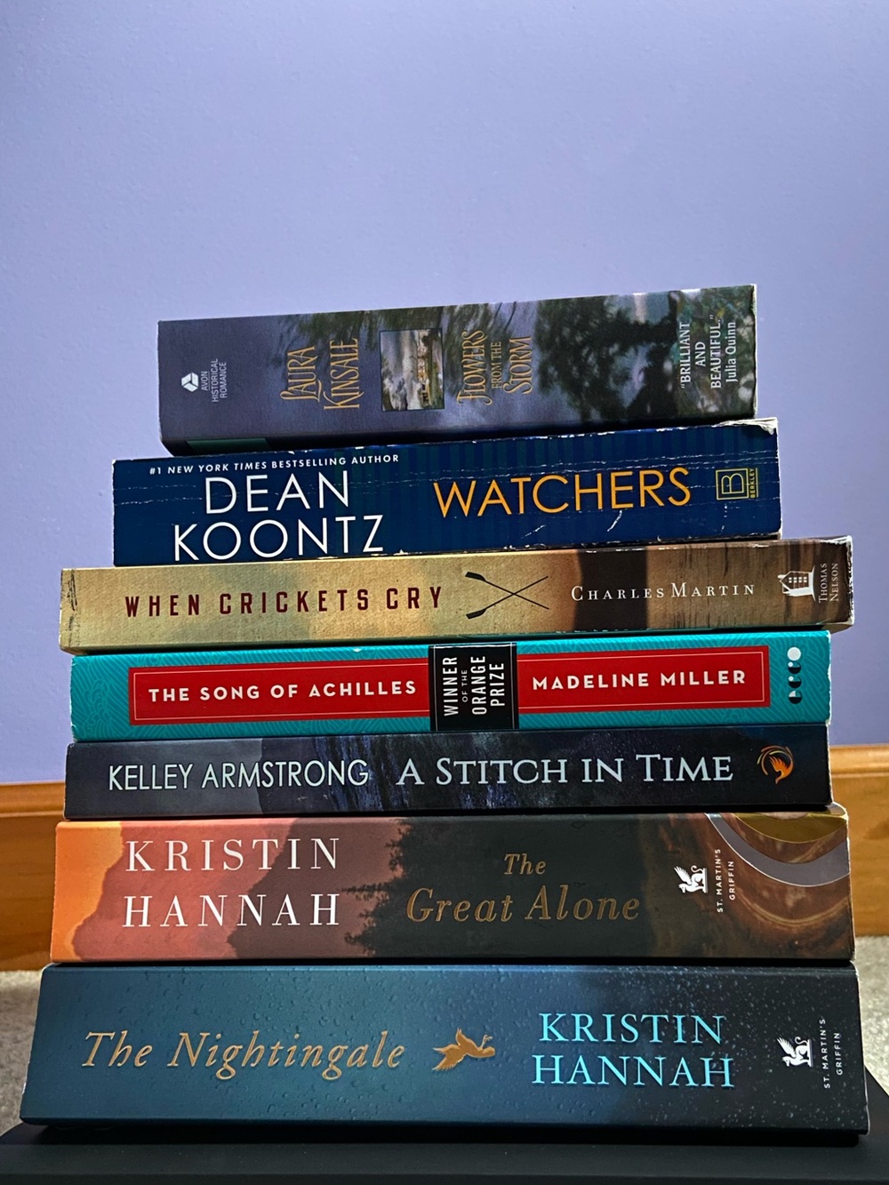 7 book Reading Bundle (Excellent Condition) - Kristin Hannah & More